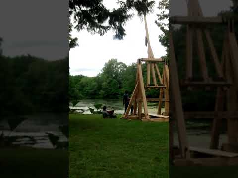 Perrier trebuchet in action.