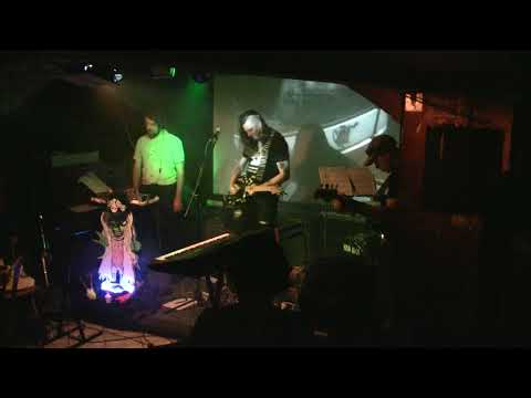 Runabout - Runabout - Dance til we Die