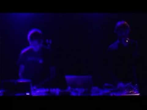 VADIM TUDOR - DETRAS DE LA PUERTA (LIVE @ XLR 29 08 2011)