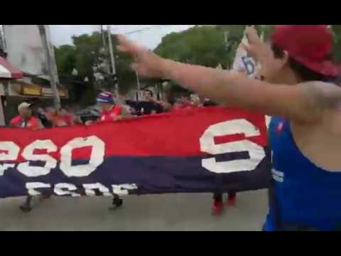 "Comando Acesso sur llegando a 5ta que locura mas linda" Barra: La Plaza y Comando • Club: Cerro Porteño