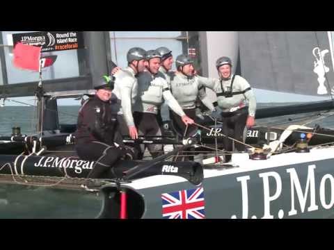 J.P.Morgan BAR breaks Round the Island Race Multihull Record