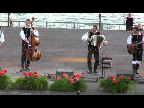 Ansambel Bitenc-Sosed dober dan (v živo)