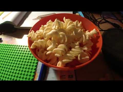 MongoTV_10955 - SPISER SKÅL CHIPS LØRDAG AFTEN