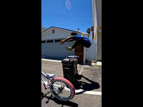 YouTube Thumbnail