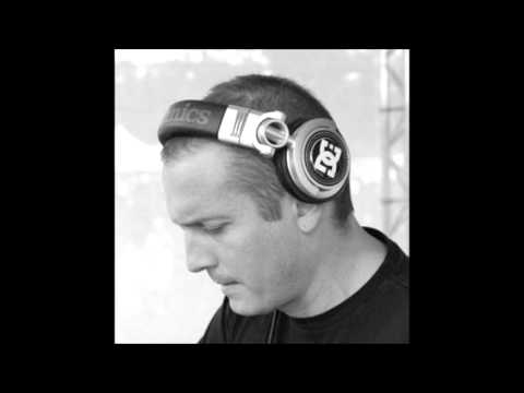 Dj Remy @ Dance Department (10.03.2001.)