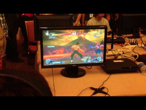 RZR Fuudo (Fei) vs Peroin (Dalhsim) EVO2012 Pool Play