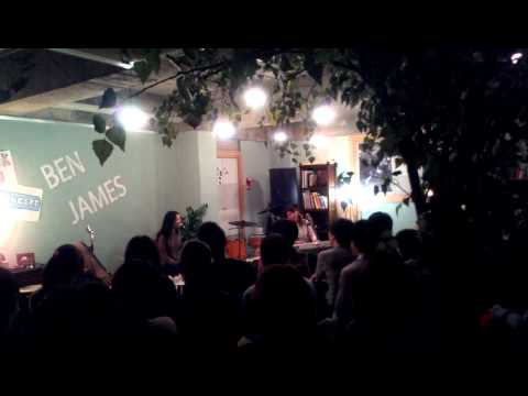 20111112 Overjoyed- J rabbit