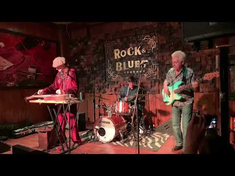 WATERMELON SLIM “Hard times” live Rock and Blues Zaragoza 11/11/2021