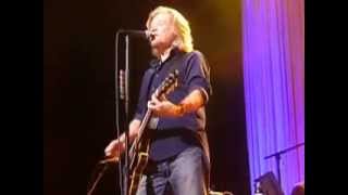 Daryl Hall & John Oates "Dreamtime" 12/2007 Christmas Show Columbus, Ohio