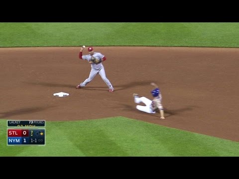 STL@NYM: Carpenter starts double play from the shift