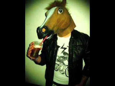 Mc Cavallo - Schiuma Party  (official song )