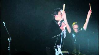 Le Luci della Centrale Elettrica - Ti vendi bene (live)