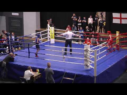 Mecz bokserki Polska-Anglia - Tarnów - Nikolas Pawlik - Richard Lancaster - zvami.tv