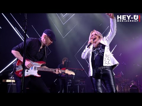 Bonnie Tyler - Holding Out For A Hero [Live 2023]
