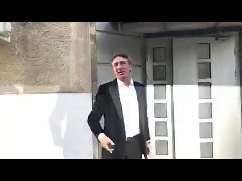 ŽIKA JAKŠIĆ POKAZAO KAKAV AUTOMOBIL VOZI Nema luksuza i glamura, a jednom rečenicom je sve IZNENADIO