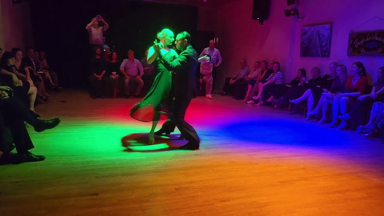 Argentine tango: Eleonora Kalganova & Andres  Bravo - Mi Novia de Ayer