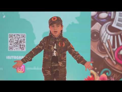 Amra Salihu - “Kosova në flakë” (festivali mollekuqet)