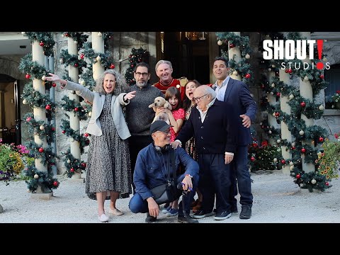 Thumbnail of the video: Behind the Scenes