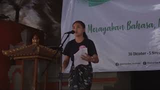 Download lagu 1st Place in the AKU Chairil Anwar Poetry Reading Competition for Middle Schools in Bali, Mahima ... mp3