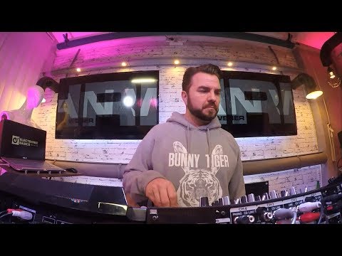 download lagu mp3 mp4 Dj Kurs Hamburg, download lagu Dj Kurs Hamburg gratis, unduh video klip Dj Kurs Hamburg