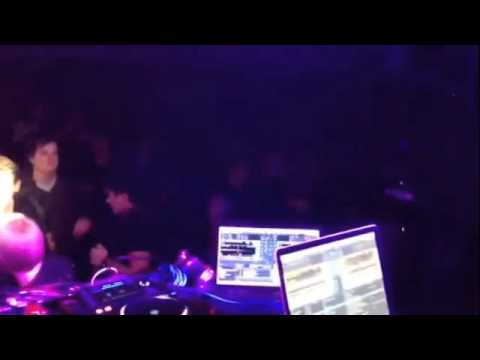 JAQUES RAUPÉ playing "HOCHANSTAENDIG - SUPER DUPER"