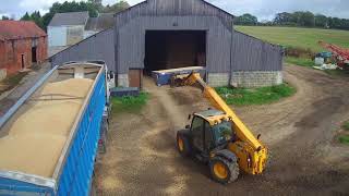 loading grain with the JCB 530 70 loadall at the T