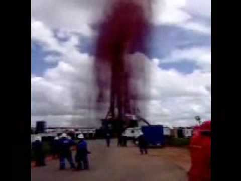 Devastating footage of a land drill rig fire