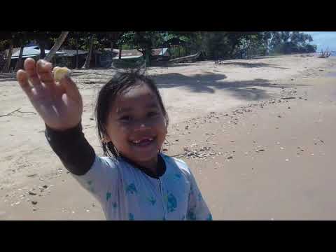 Adiba di Pantai Sekerat