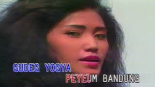 Download lagu Bandung Yogya Evie Tamala / Jhonny Iskandar mp3