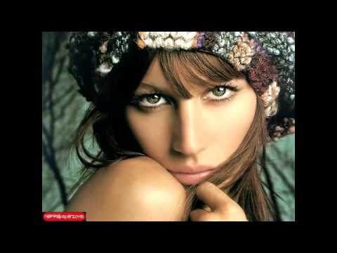 MAST NAZRON SE ALLAH BACHAYE SAJJAD MICHAEL SAME VOICE LIKE NUSRAT FATEH ALI KHAN