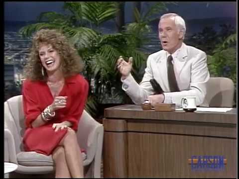 Dyan Cannon Can't Stop Laughing at Johnny - Carson Tonight Show
