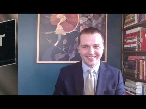 ウォール街は記録的な水準から下落 (Wall Street dips from record levels)