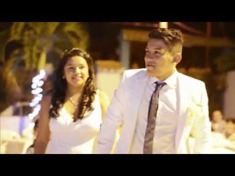 Un Solo Corazon - Adrian y Carmen