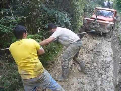 Trilha da Putinga 2013 - trabalhando o Jack Lift na forma de guincho.