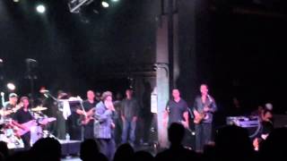 Movin&#39;(to the top)-Don Carlos