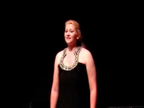 Elizabeth Wiley sings "Vanne, o rose fortunate" by Vincenzo Bellini