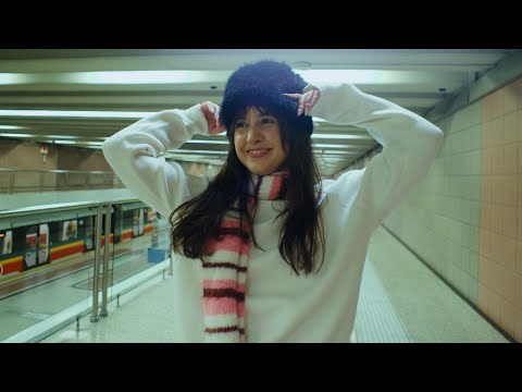 Moli - Chciałaby potańczyć (Official Video)