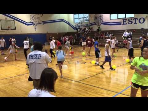 Senior Picnic 2015 Balloon Pop