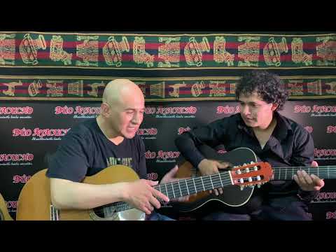 Guitar lesson for Urpitucha in Quechua and Raúlcha Gómez his Amauta