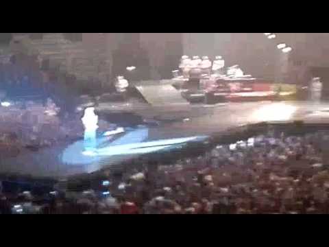 Lorenzo nei palasport 2015 -28 dicembre Francesco Totti alla Palalottomatica di Roma