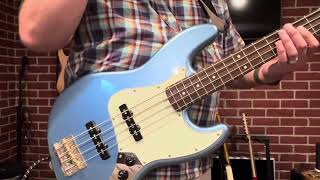 How to play âauThe Idiots Are Taking Overâau and The Declineâau bass lines