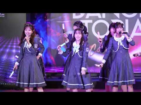 Last Idol Thailand (Minnie focus) - Last Ai Yoroshiku @ IconSiam Dance Topia 2022