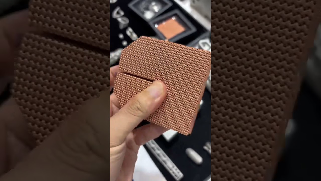 When heat transfer problems aren’t about material — but internal geometry