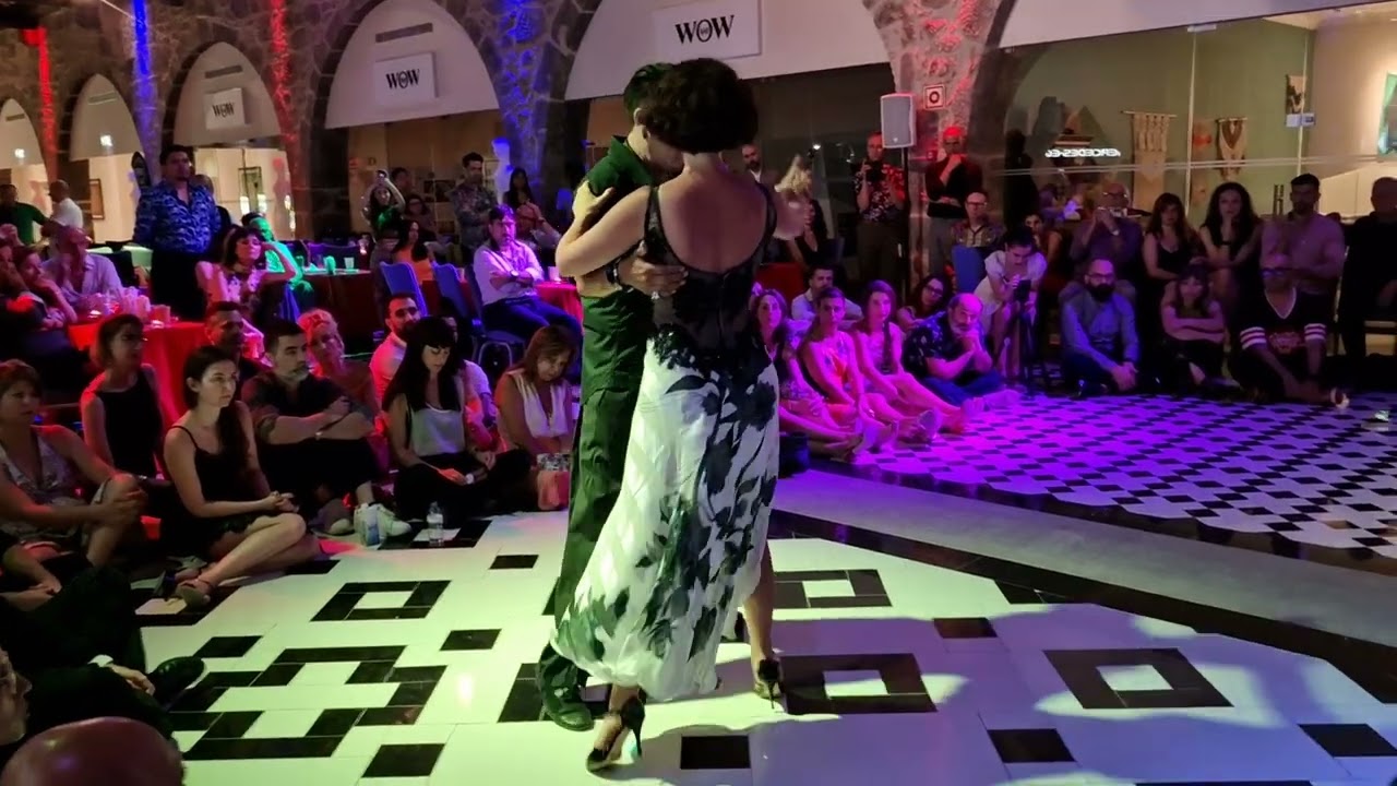 Chicho Frumboli e Juana Spulveda no Milongueros All Aboard em 23/07/22 - 4/6. Na Alameda WOW.