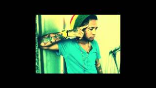 Vakero - No Te Vaya De La Casa