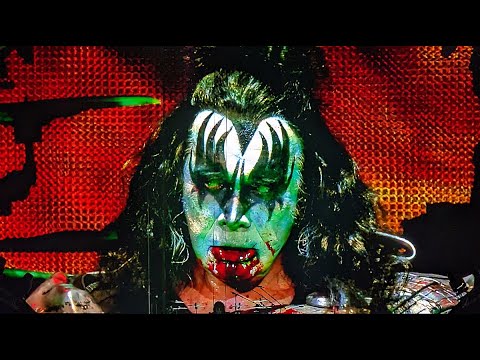 13. KISS - ‘God Of Thunder’ 2022.08.20 [Melbourne. VIC. Australia]