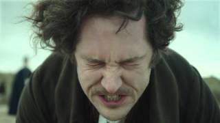 Jonathan Strange conjurers a herd of sand horses: Jonathan Strange &amp; Mr Norrell