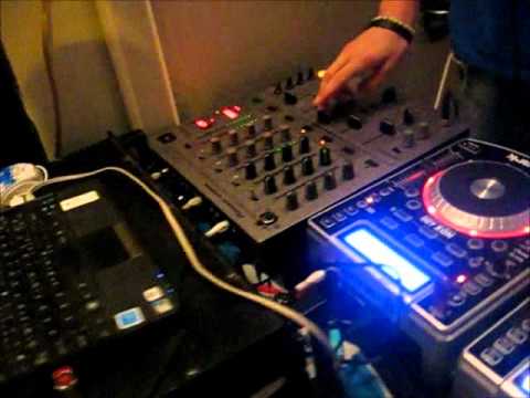 Pivo in Cvetje z EKIPO TOP DJ DJ Urbie & DJ MR.J @TEATANIC