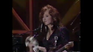 Bonnie Raitt - Have A Heart - Tonight Show 1-26-1990