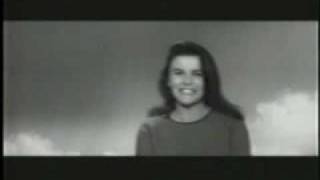 Ann-Margret sings "Mack The Knife"